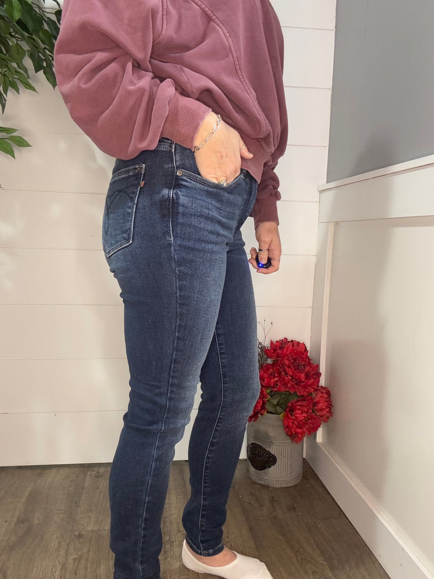 Skylar Mid Rise Thermal Vintage Skinny Jean