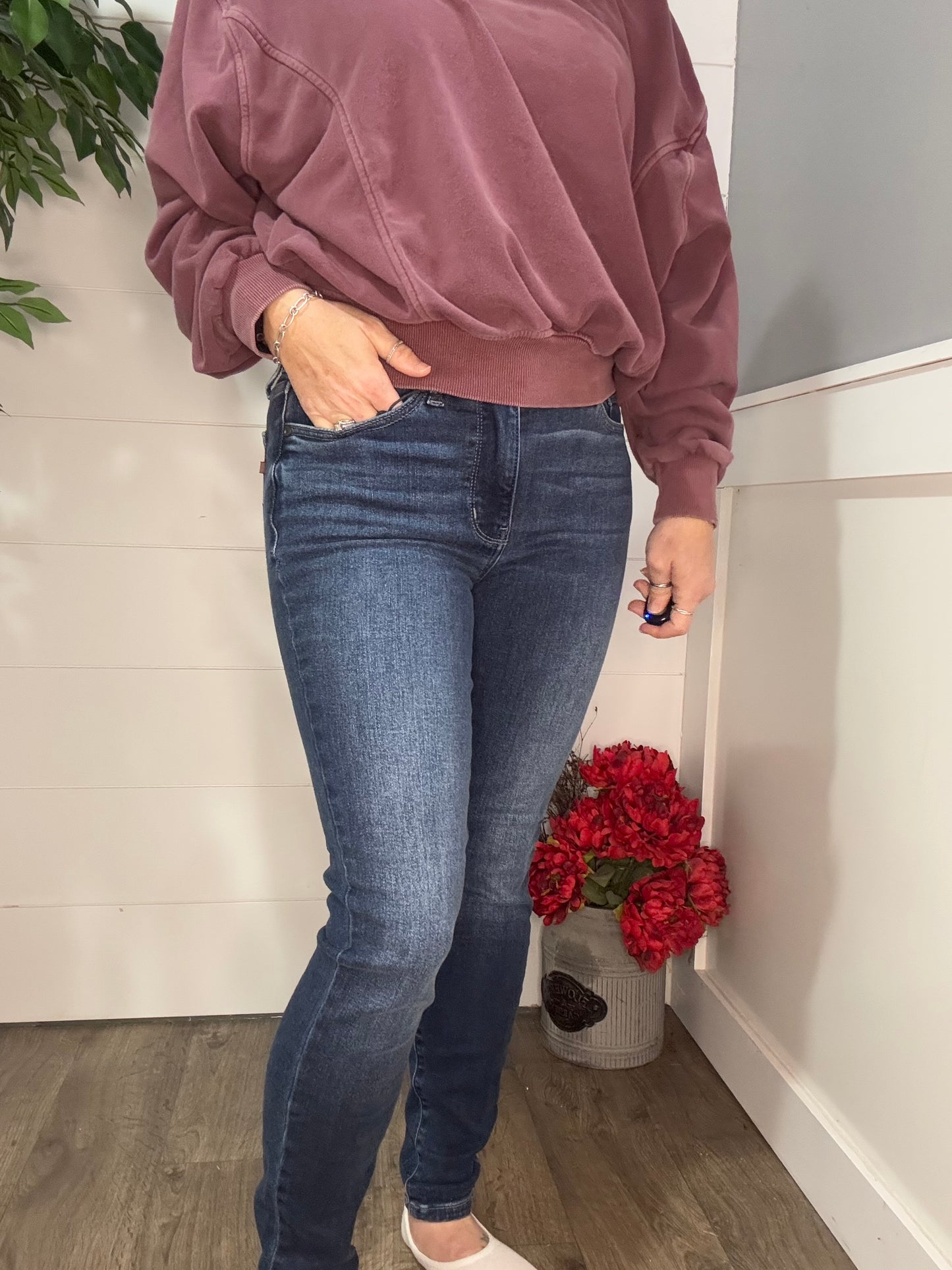 Skylar Mid Rise Thermal Vintage Skinny Jean