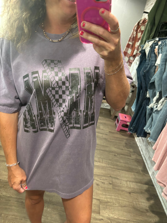 Retro Mama Graphic Tee