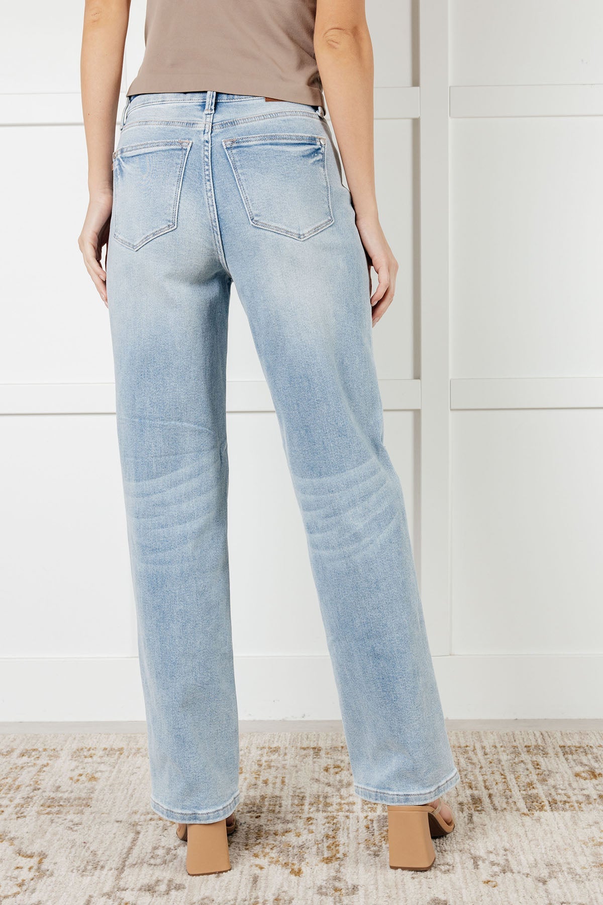 Judy Blue Patricia High Rise Rigid Magic 90's Straight Jeans